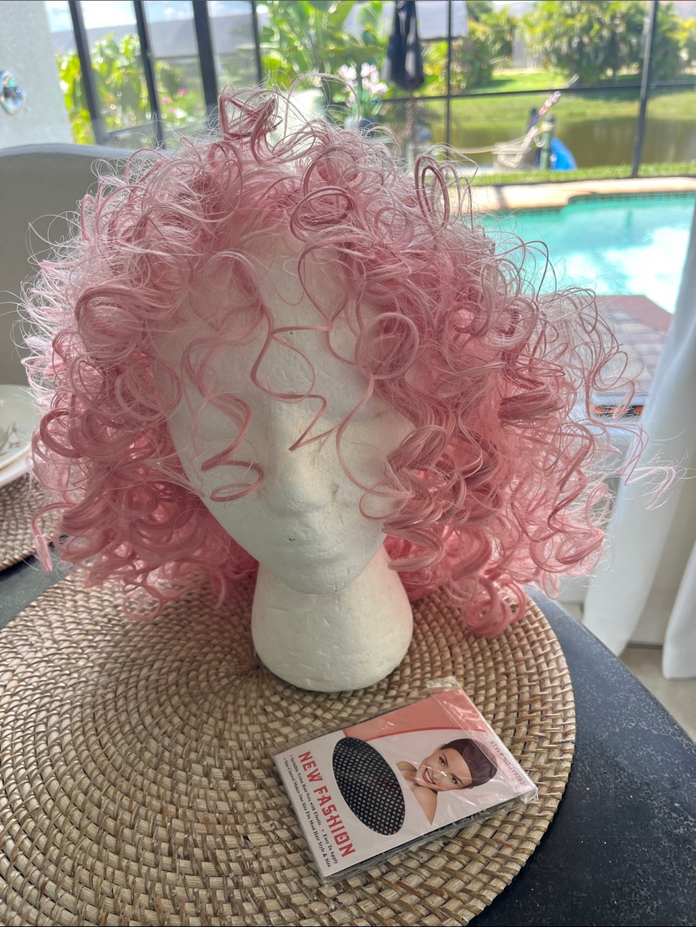 Fun EUC bubblegum pink curly 9" lace front wig